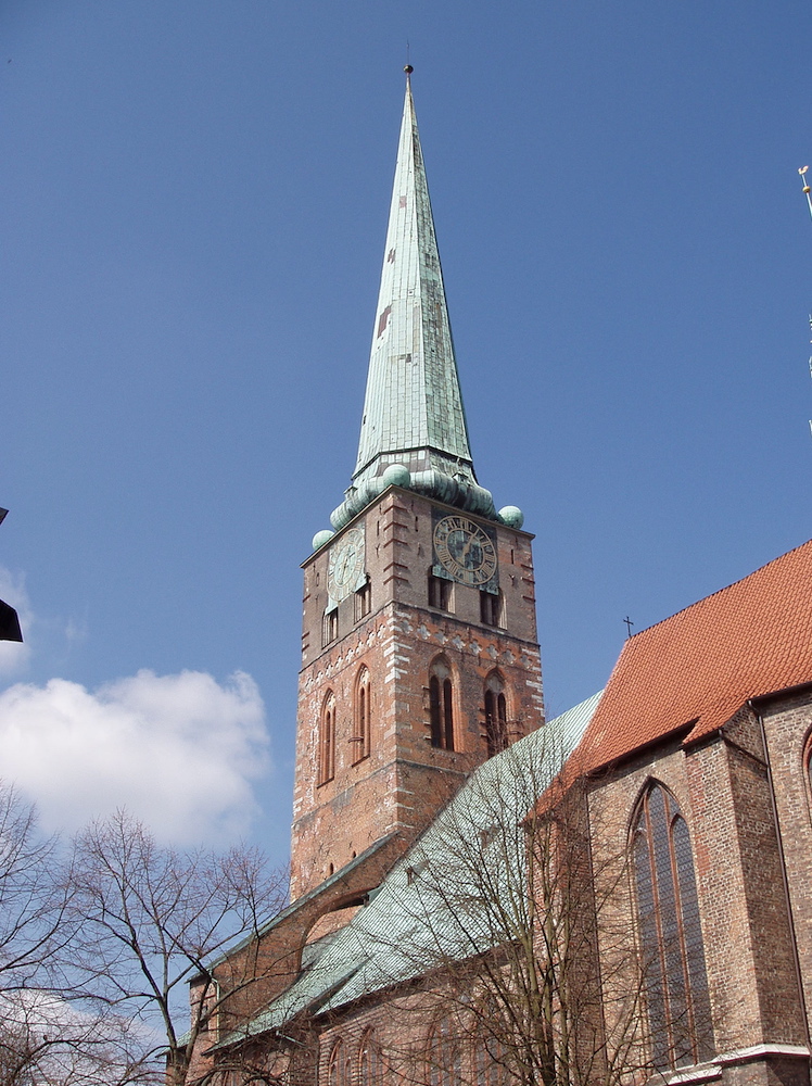 Die Lübecker Jakobikirche an der Nordspitze der Insel (Kreuzung Breite Straße/Engelsgrube
