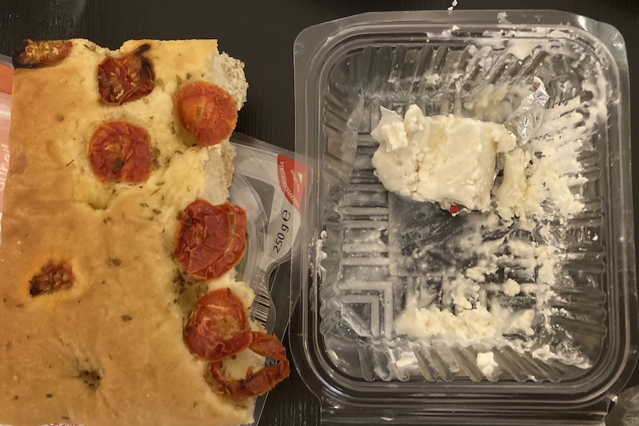 Forcaccio pomodore mit Gorgonzola con Mascarpone