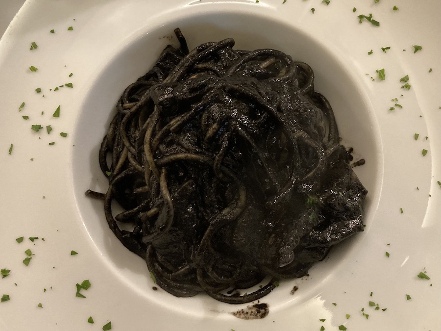 Spaghetti al nero di seppie