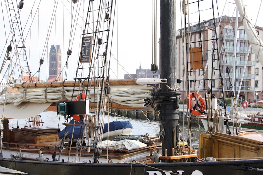 Der Hafen von Wismar heute, Foto: Martin Schlu © 2014