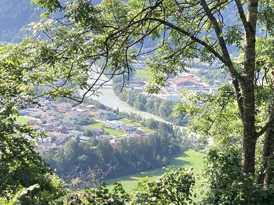 Ausblick von der B117 ei Zirl auf den Lech
