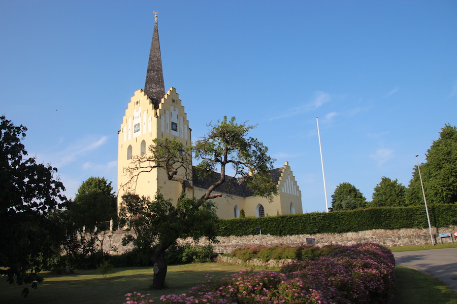 Swanninge Kirke - eine typische Kirche für Fünen
