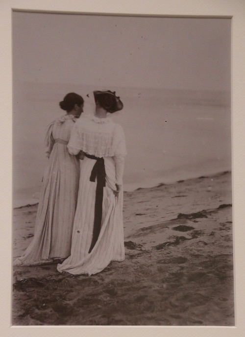 Peder Severin Krøyer: Anna Ancher und Anna Kroyer am Strand, Kolludium-Abzug, Museum Skagen
