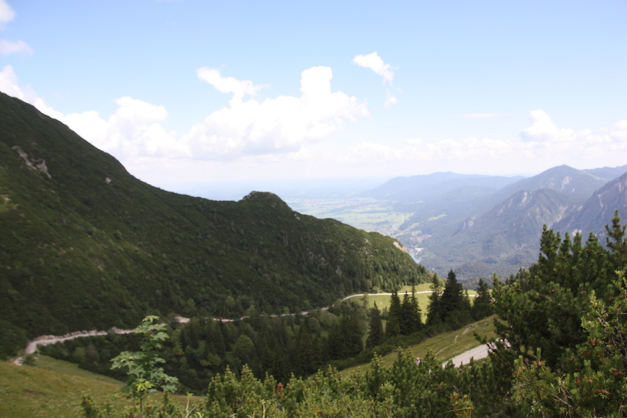 Wanderwege oben auf dem Berg