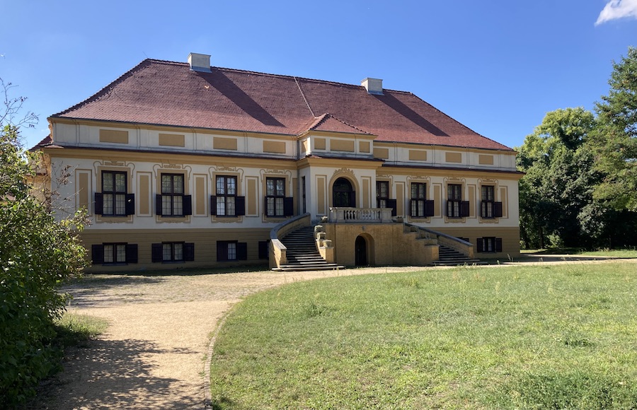Schloß Caputh von der Seeseite