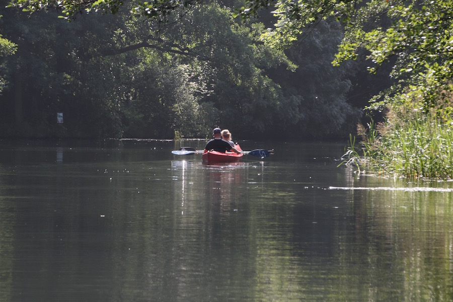 Manche Stellen im Spreewald lassen sich nur mit dem Boot oder Kahn erleben