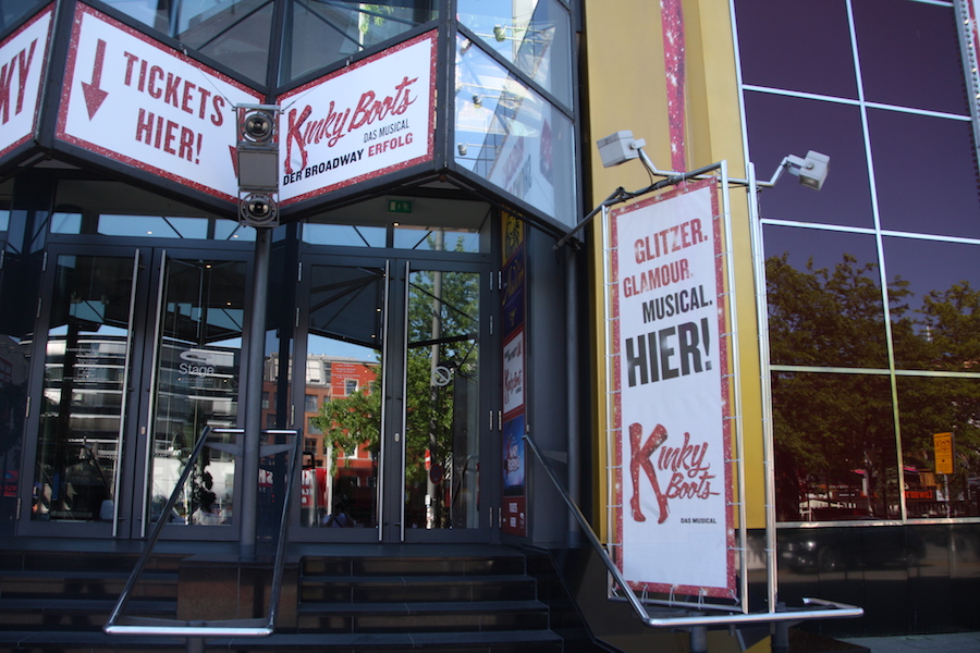 „Kinky Boots“ im ehemaligen Hamburger Operettenhaus