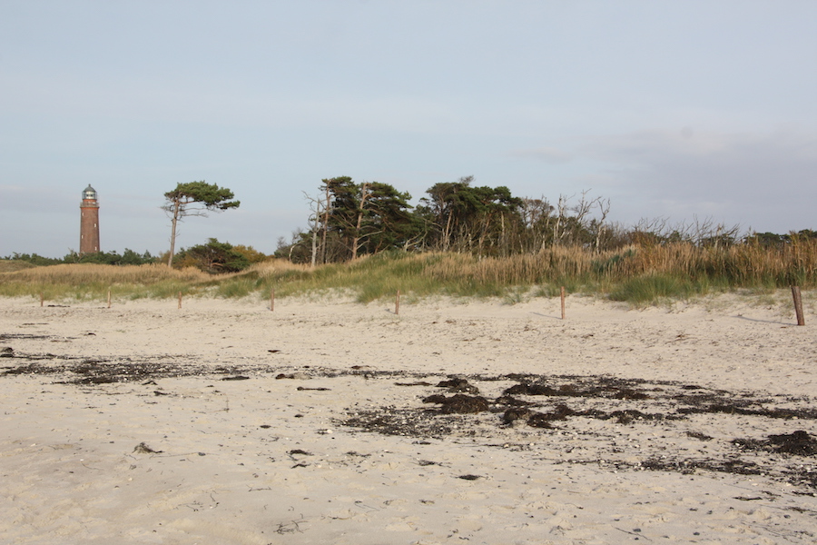Das Wahzeichen des Weststrandes ist der Leuchtturm.
