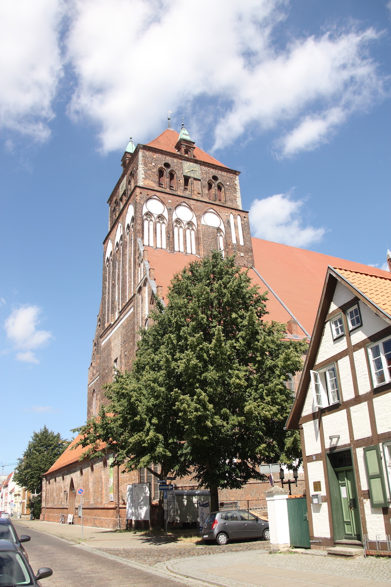 Die Marienkirche von der Brüggestraße aus gesehen