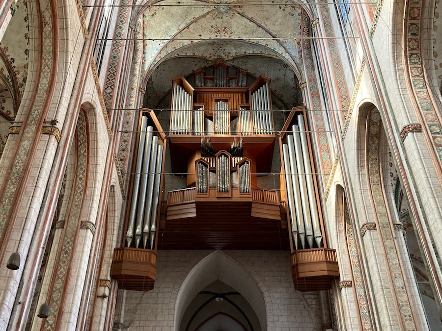 Die Totentanzorgel - ein Nachbau des im Krieg zerstörten Originals von 1477
