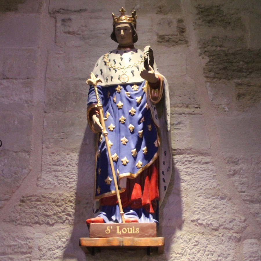 Louis in der Kirche