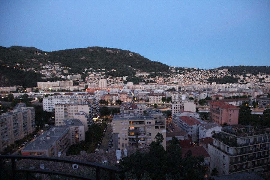 Ausblick aus der Wohnung bei Tag