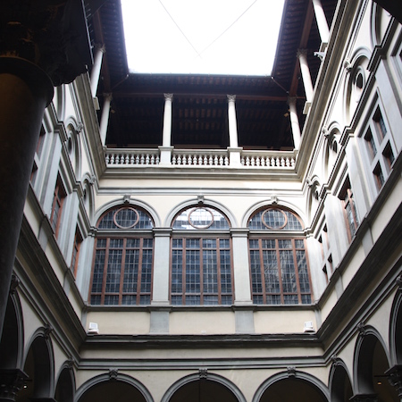 Palazzo Strozzi -  Innenhof nach oben