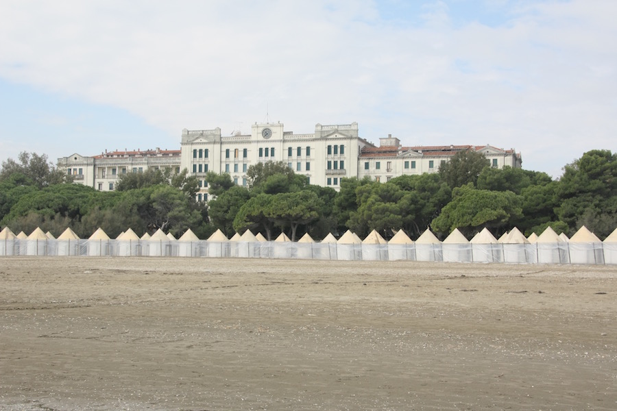 Am Lido: Das Grand Hotel im Dornröschenschlaf