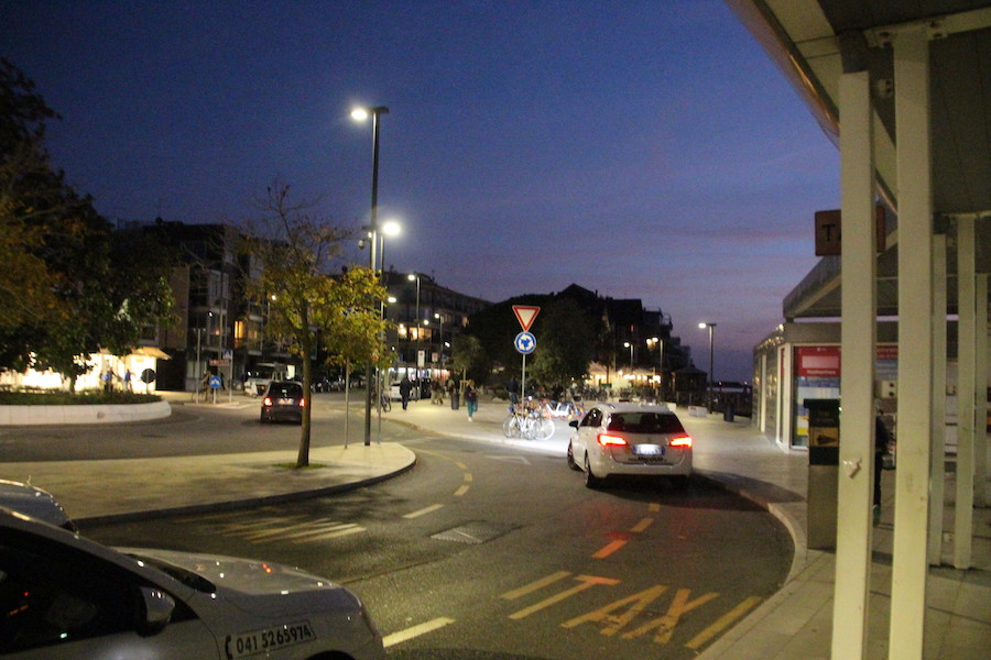 Pralles Leben, wenn die Boote ankommen...